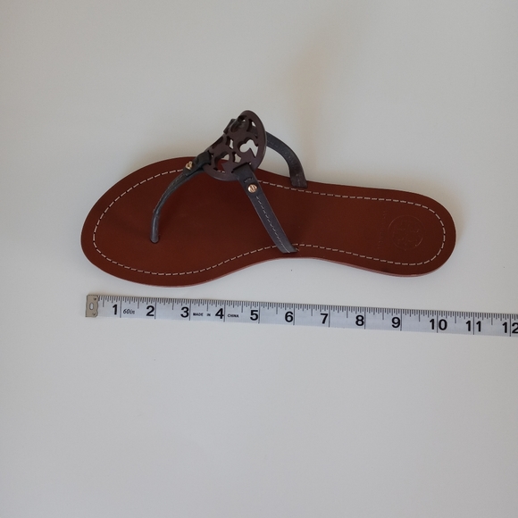 Tory Burch Gabriel Flat Thong Sandals Size 9M - Picture 9 of 9